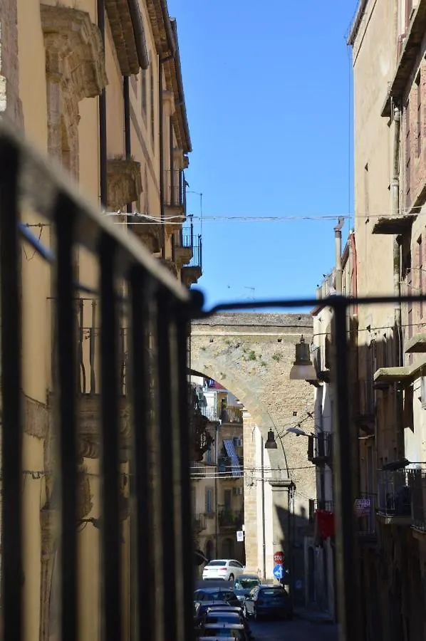Charming Apartment In Caltagirone 70M² Balcony With City View 0*,
